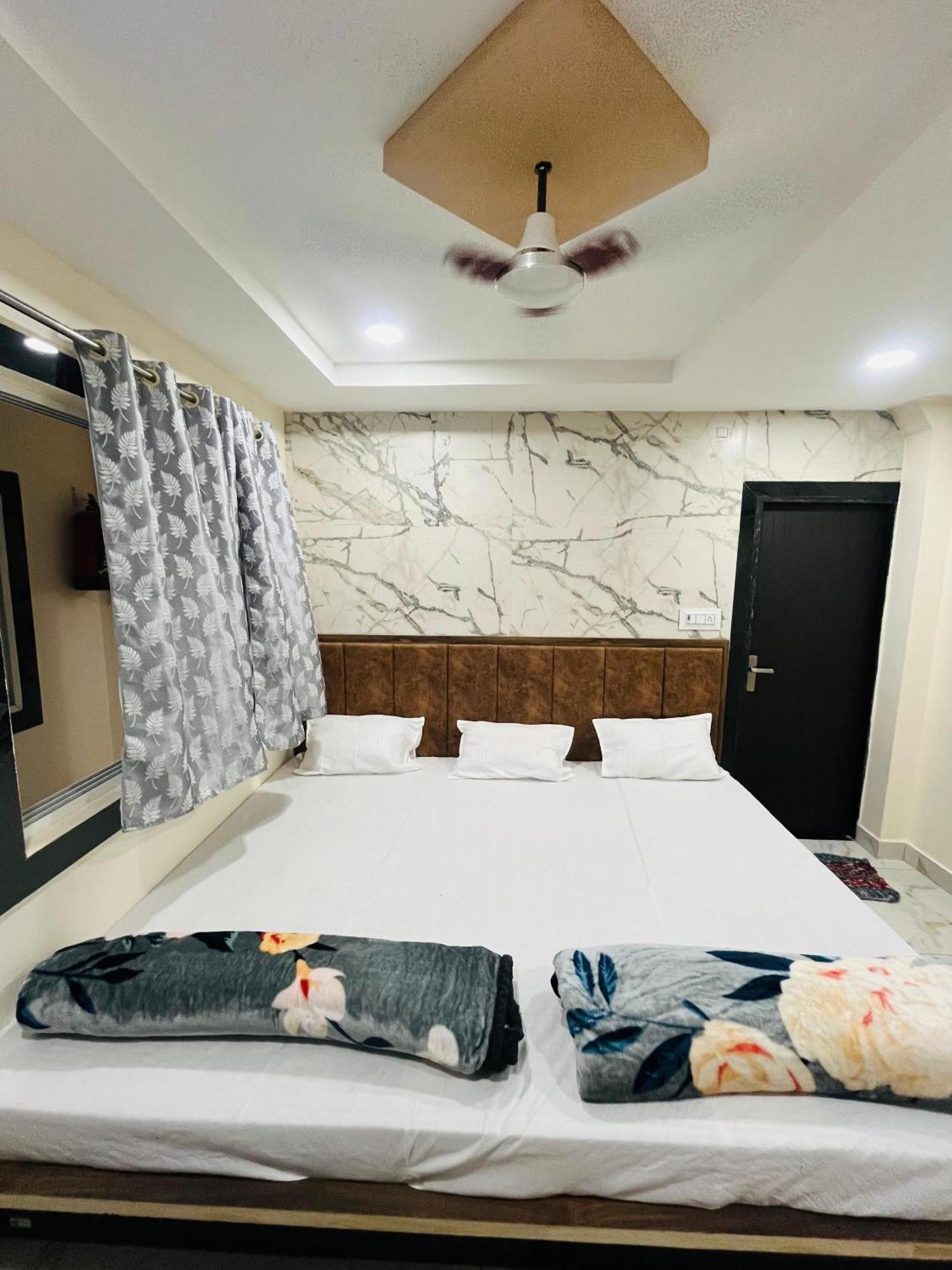 Hotel Sk Tower Ujjain Dış mekan fotoğraf