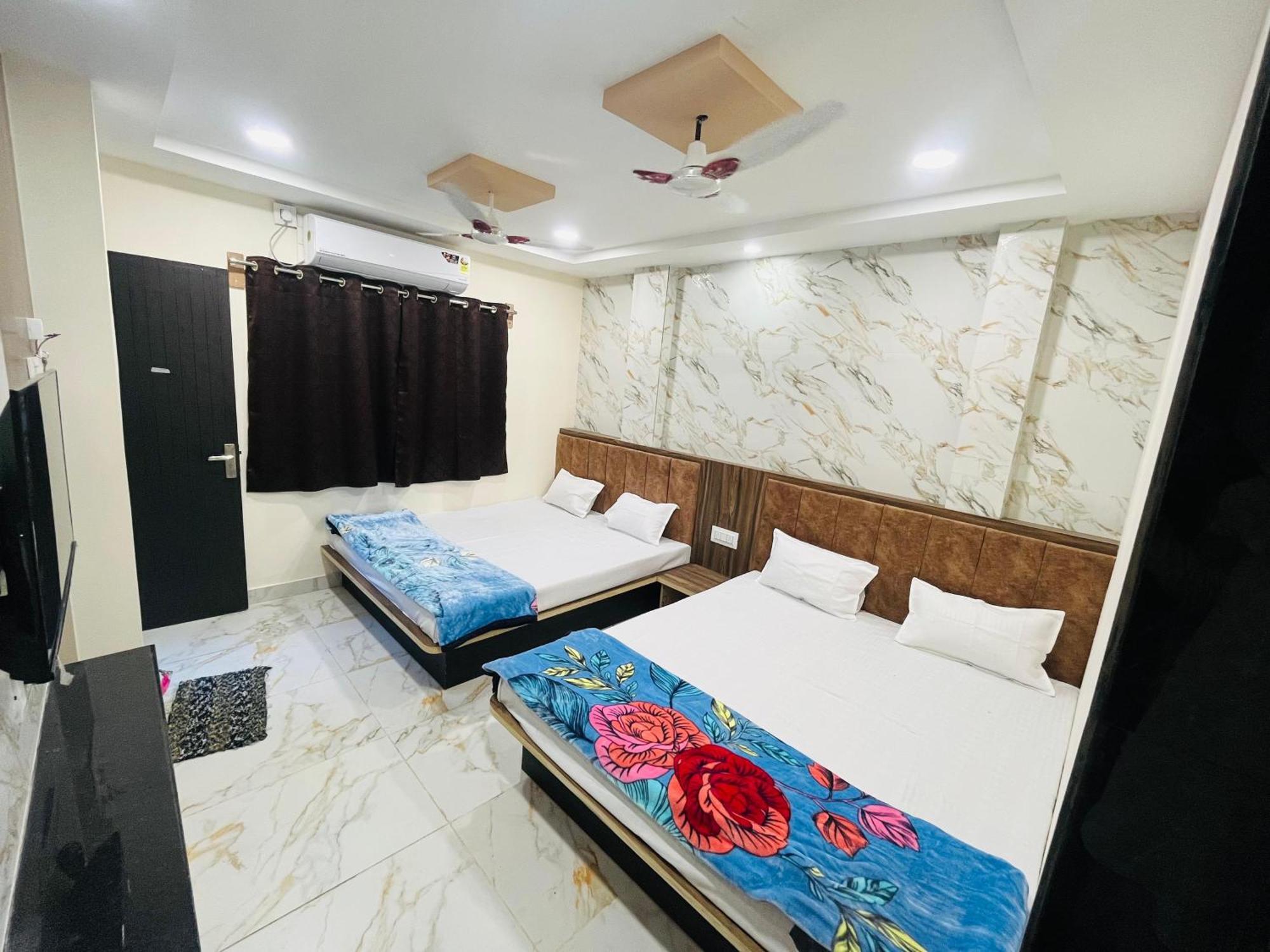 Hotel Sk Tower Ujjain Dış mekan fotoğraf