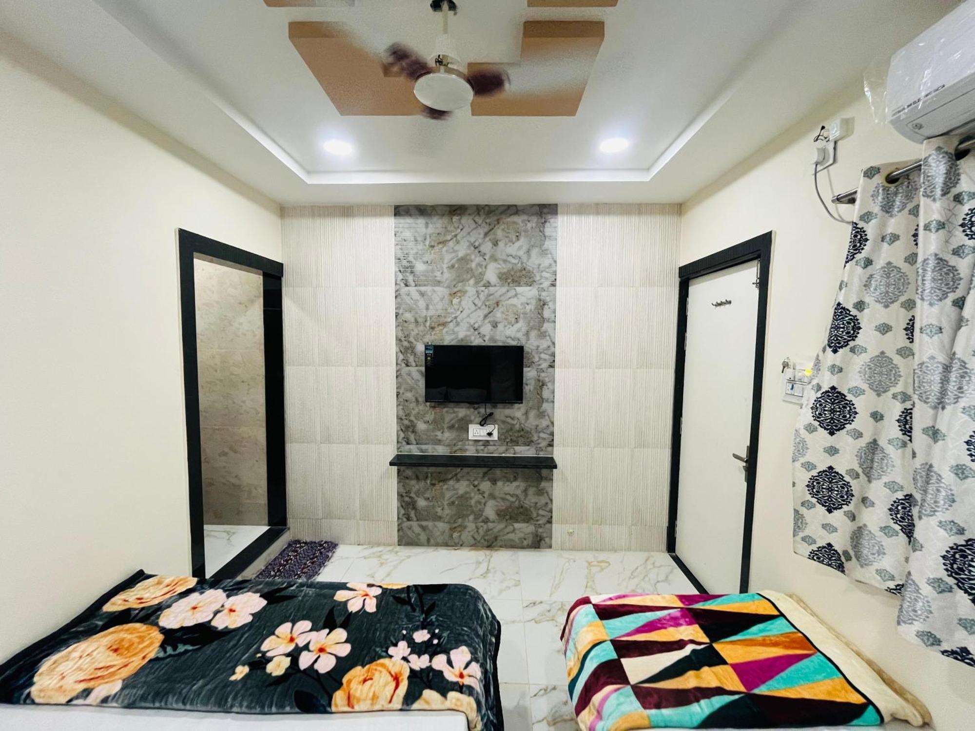 Hotel Sk Tower Ujjain Dış mekan fotoğraf